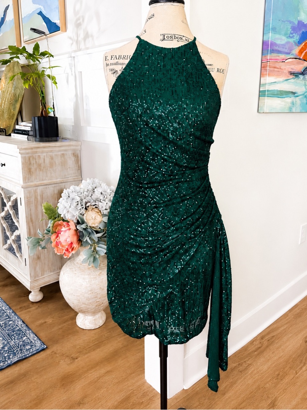 Belle Badgley Mischka Emerald Green Sequin Halter Cocktail Dress Ruched Size 2